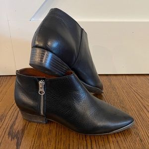 SixtySeven Bootie - size 37